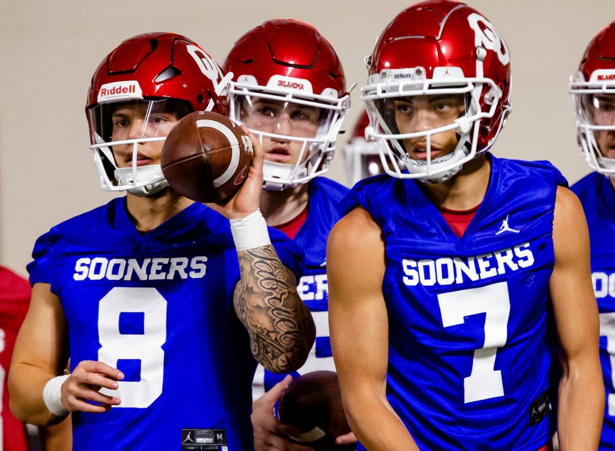 How did Big 12 quarterbacks stack up in Athlon Sports 1-131 rankings for 2022?