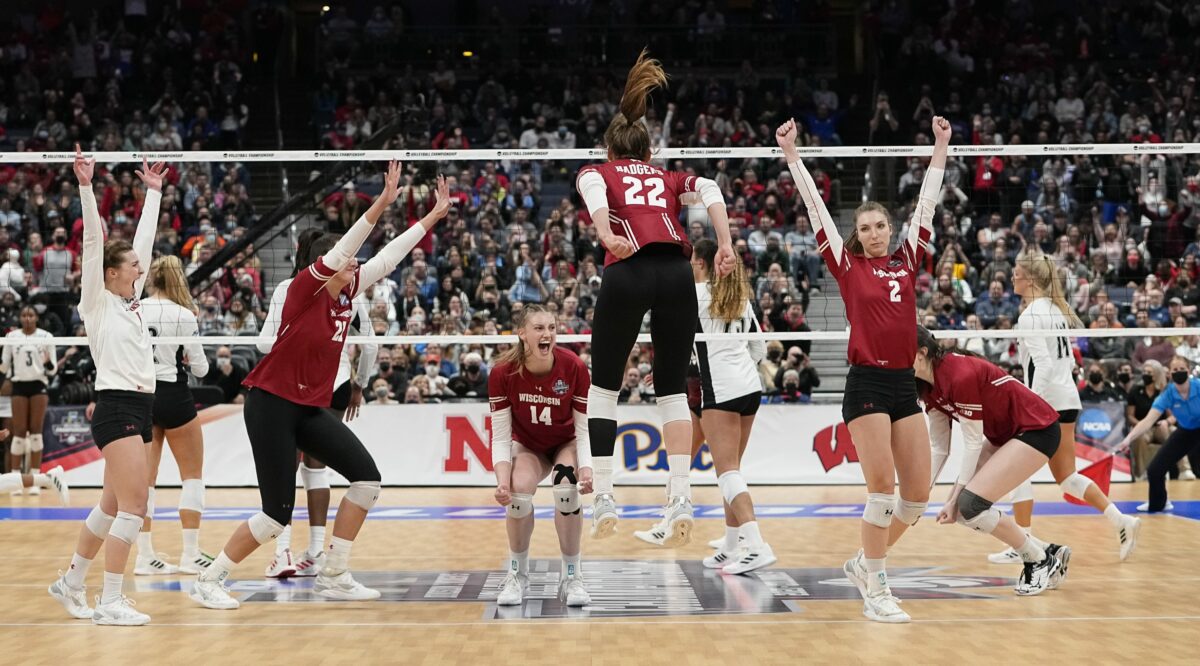 See Where Wisconsin Women’s Volleyball Lands in Preseason Power 10 Rankings
