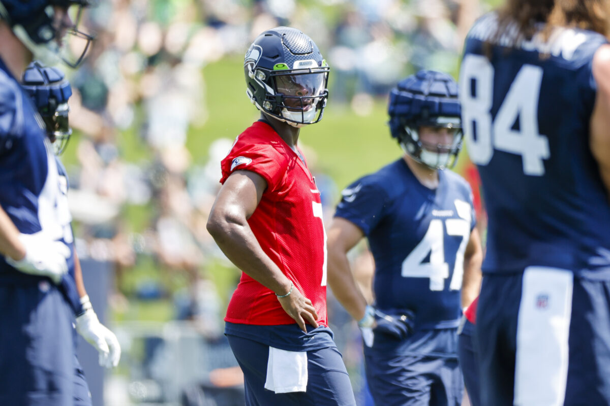 Geno Smith continues to lead in Seahawks quarterback competition