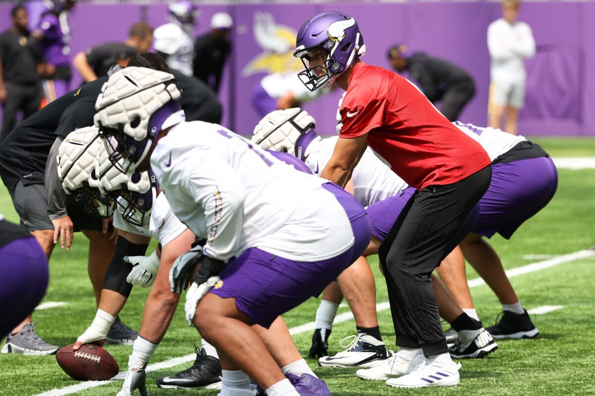 ESPN predicts horrendous pass-blocking rank for Vikings offensive line