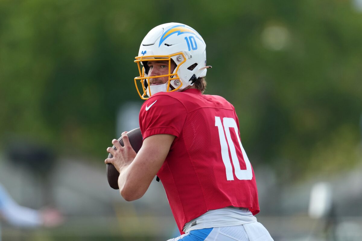 Chargers training camp 2022: Live updates from Day 6