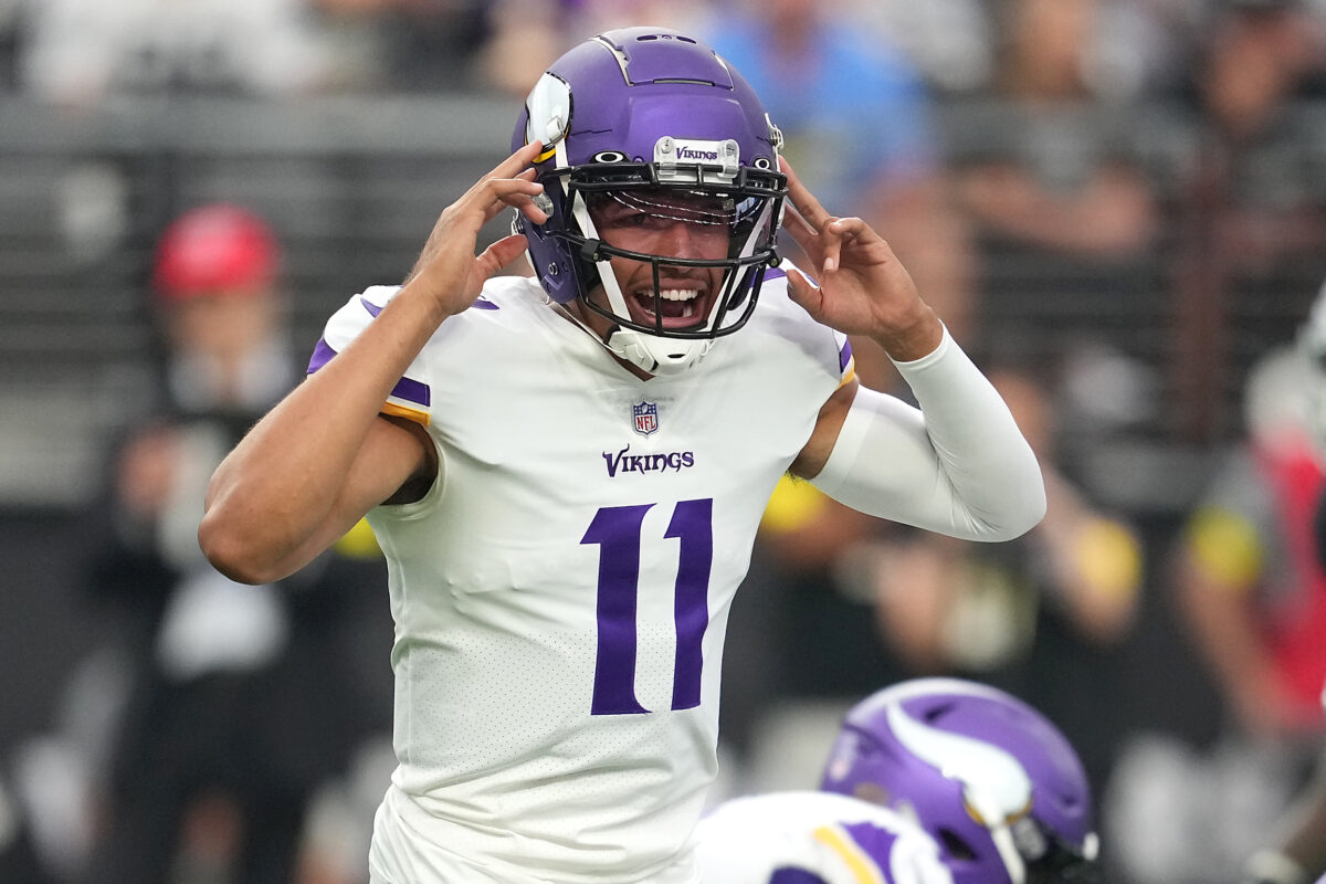 Kellen Mond throws 2 TD passes but Vikings fall to Raiders