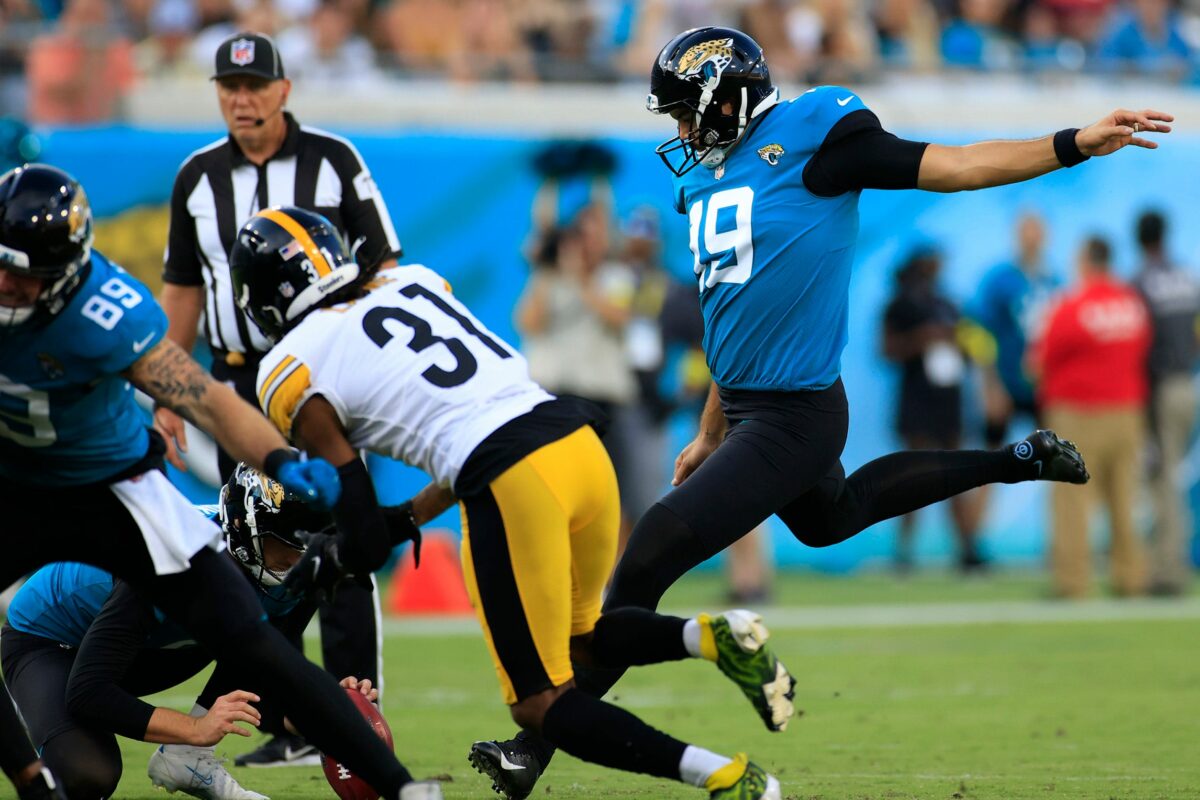 Jaguars waive Ryan Santoso, are currently without a kicker on the roster