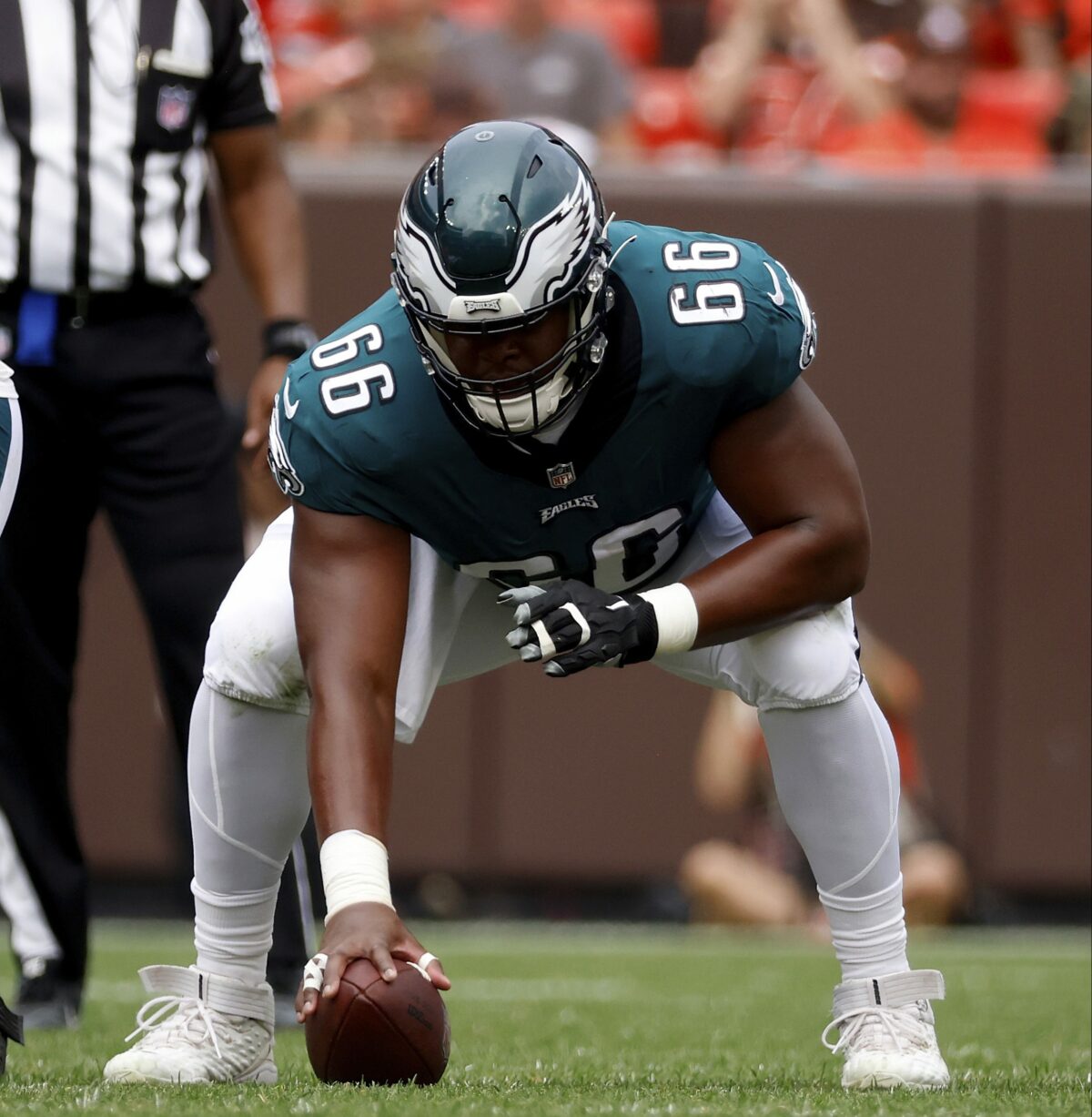 Eagles to release Cameron Tom