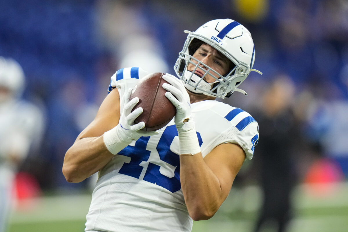 Report: Colts waive TE Michael Jacobson