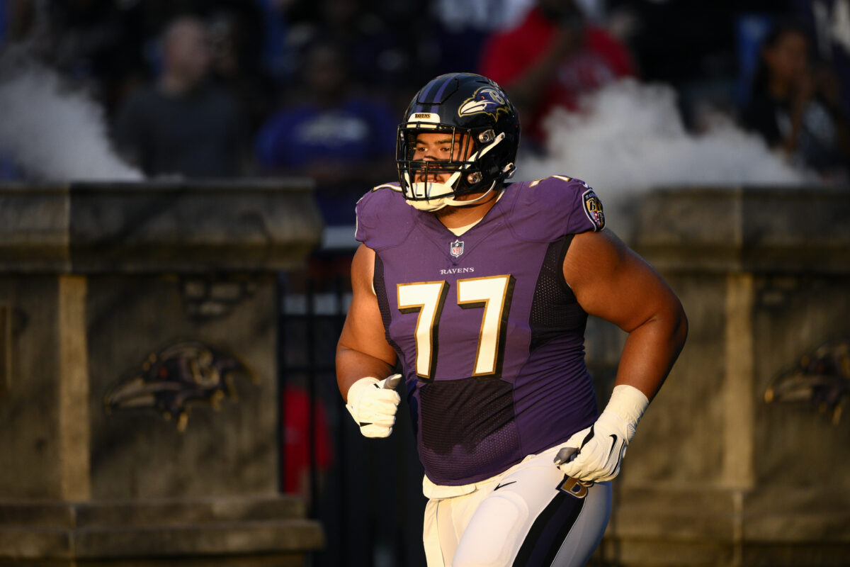 Two Ravens players return to practice on Tuesday, one leaves early