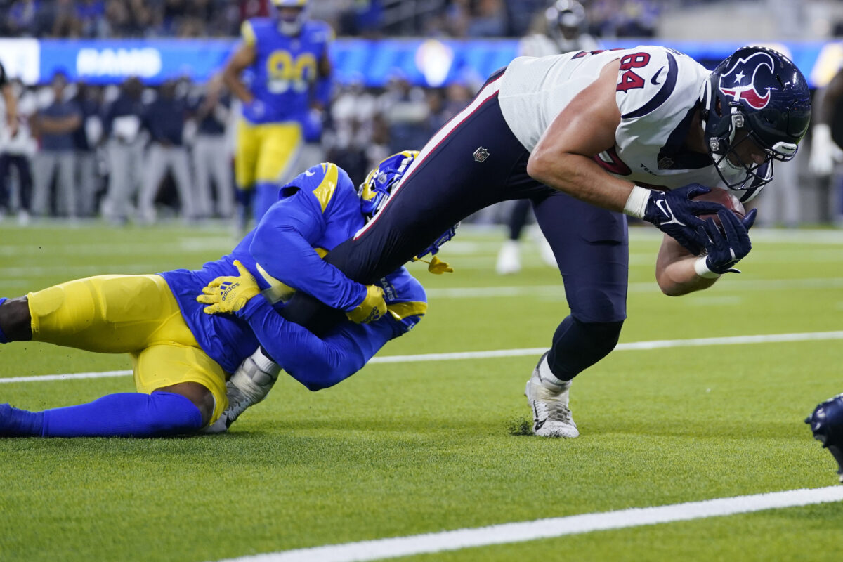 WATCH: Texans TE Teagan Quitoriano catches touchdown pass against the Rams