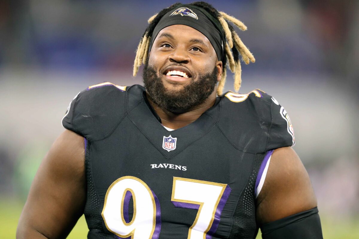 Ravens DL coach Anthony Weaver shares thoughts on DL Michael Pierce