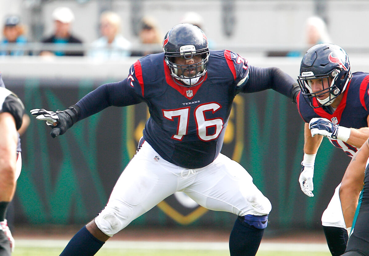 Watch: Duane Brown takes part in first positional drills with Jets
