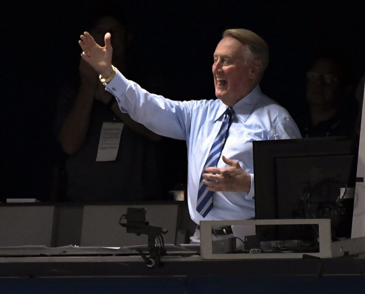 Iconic announcer Vin Scully dies at 94