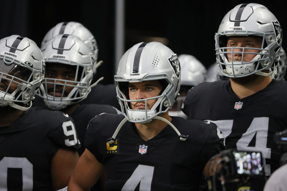 Derek Carr on Raiders’ unproven offensive line: ‘No matter what, I have a job to do’