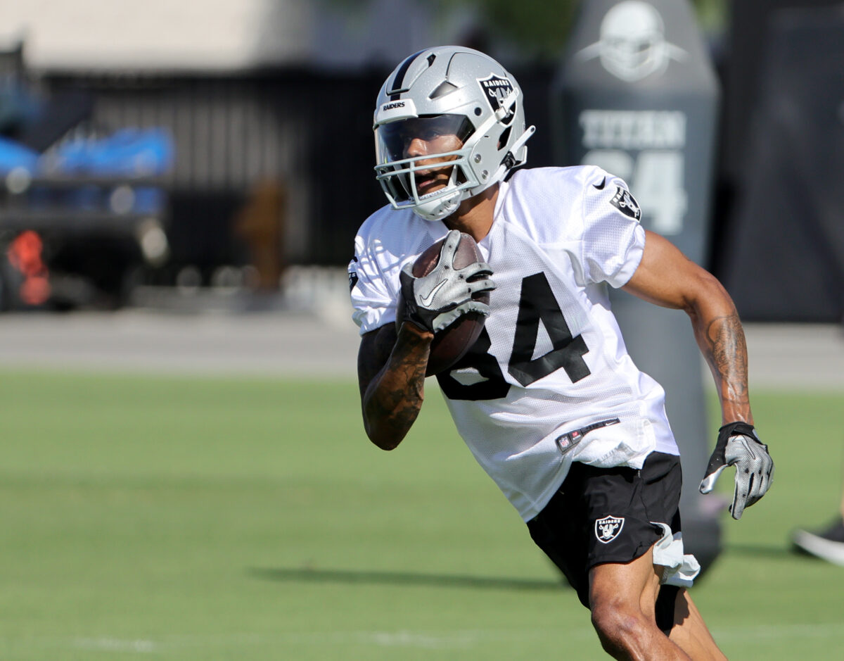 Raiders re-sign G Alex Bars, WR Keelan Cole to practice squad