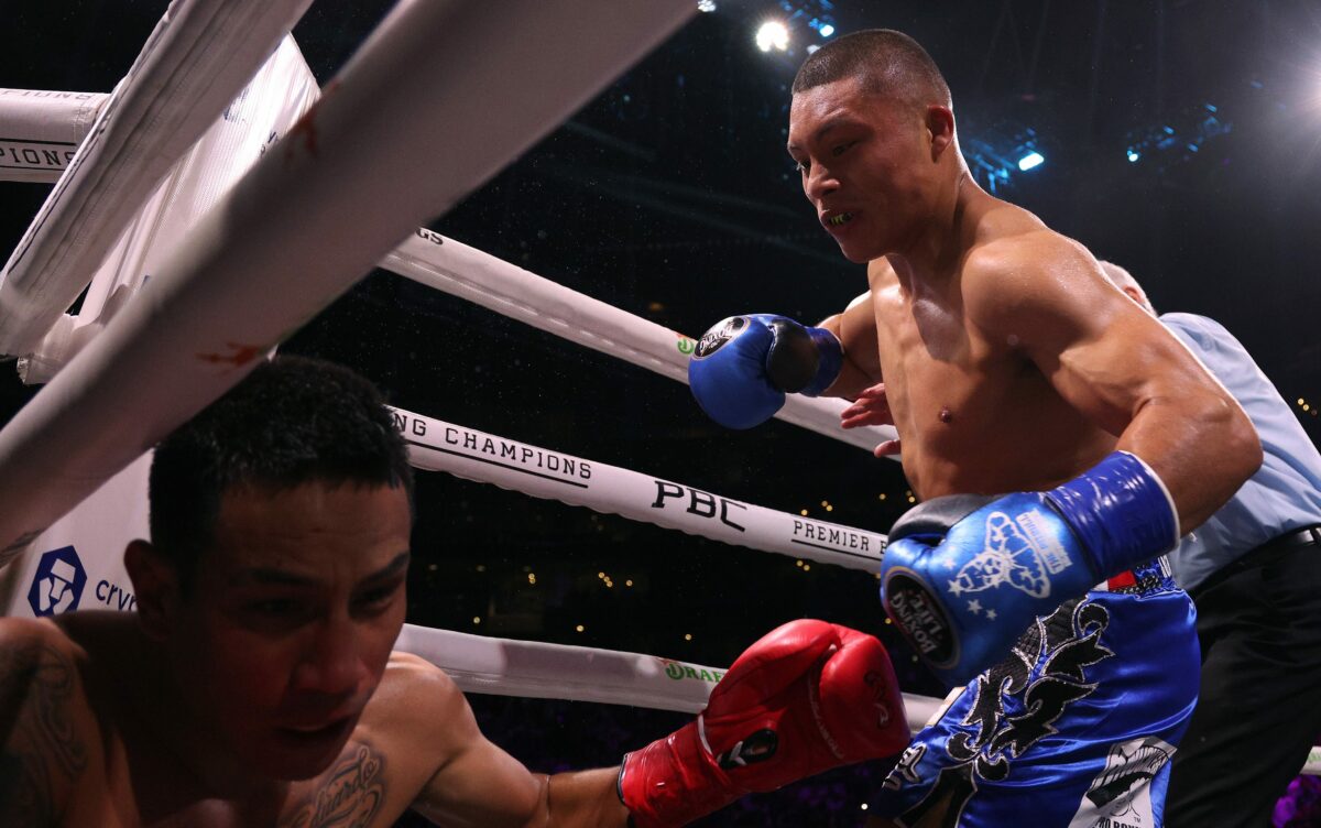 Isaac Cruz brutally knocks out Eduardo Ramirez in second round