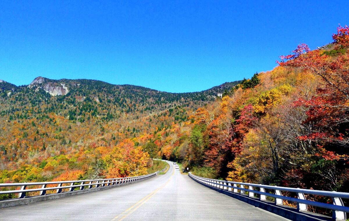 Plan your Blue Ridge Parkway road trip around these 9 gorgeous spots