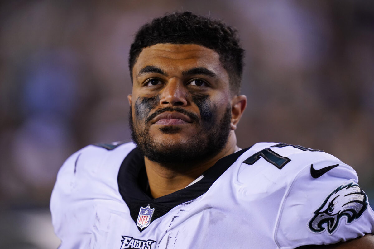 Eagles left tackle Andre Dillard suffered a fractured forearm in practice