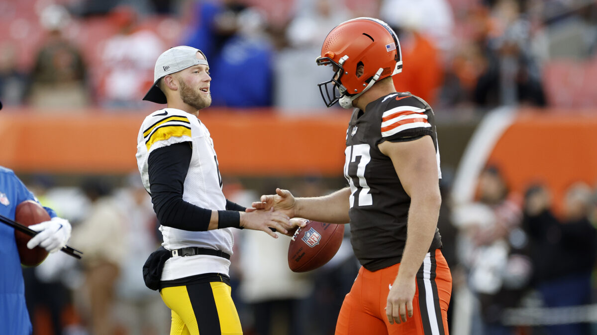 Wind wins in Cleveland as Chris Boswell field-goal attempt is blown wide