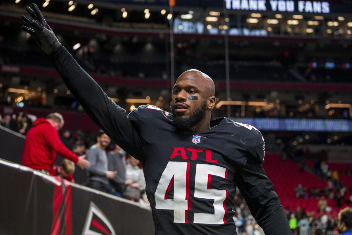Falcons free up cap space by restructuring Deion Jones’ contract