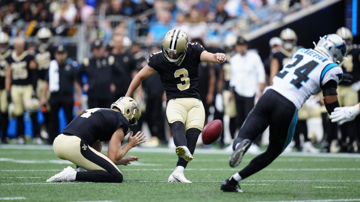 WATCH: Panthers DE Henry Anderson blocks Saints’ 30-yard FG try