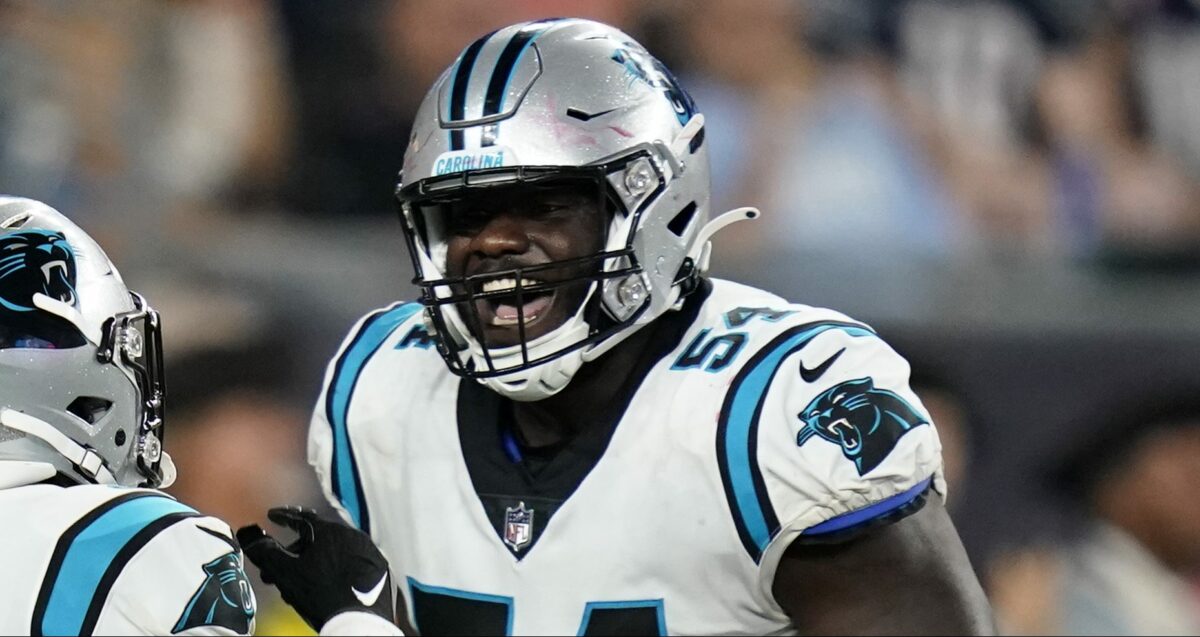 Panthers sign DT Daviyon Nixon back to active roster