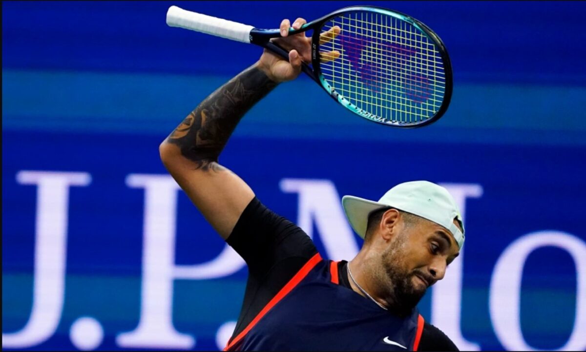 ¡De pena ajena! Nick Kyrgios hace berrinche y rompe su raqueta tras perder en el U.S. Open