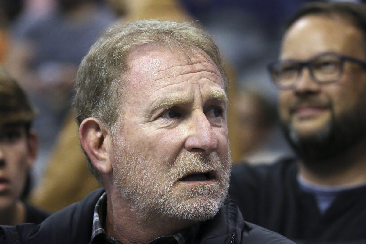 Robert Sarver agreeing to sell the Suns does the NBA’s other 29 owners a favor