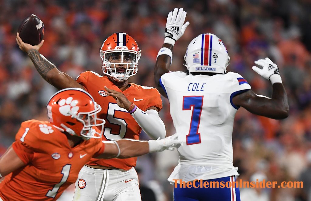 Analysts discuss what they saw from Uiagalelei, Clemson offense vs. La Tech