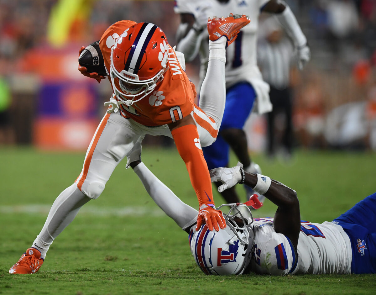 Clemson moves past Louisiana Tech with dominant second half