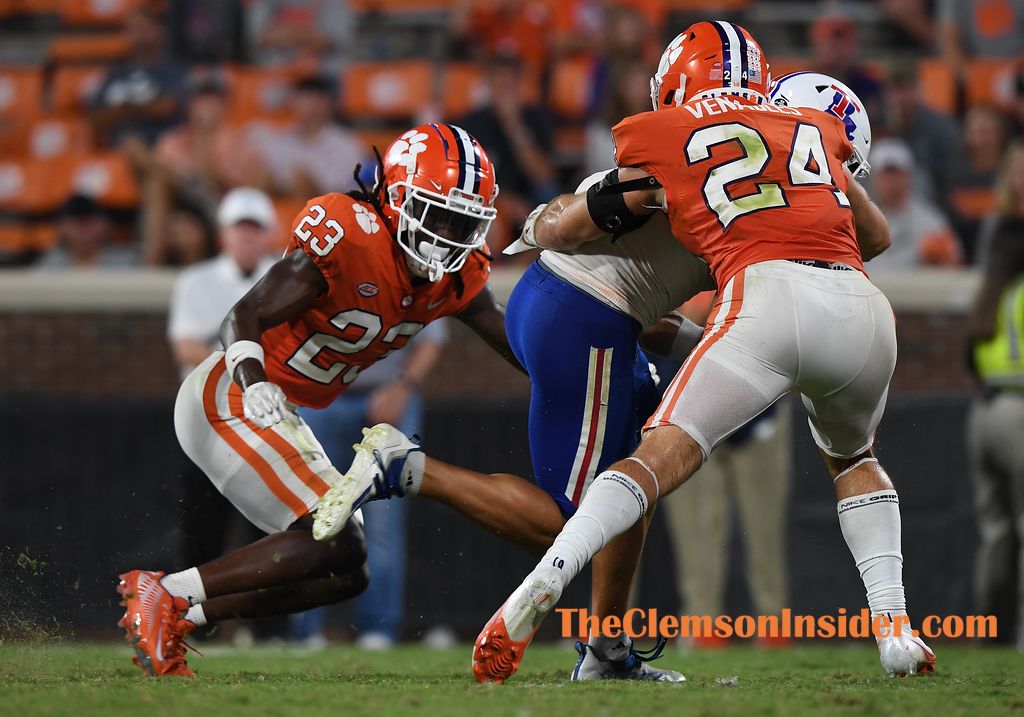 ‘There was no reason not to come here’: Freshman corner reflects on what drew him to Clemson