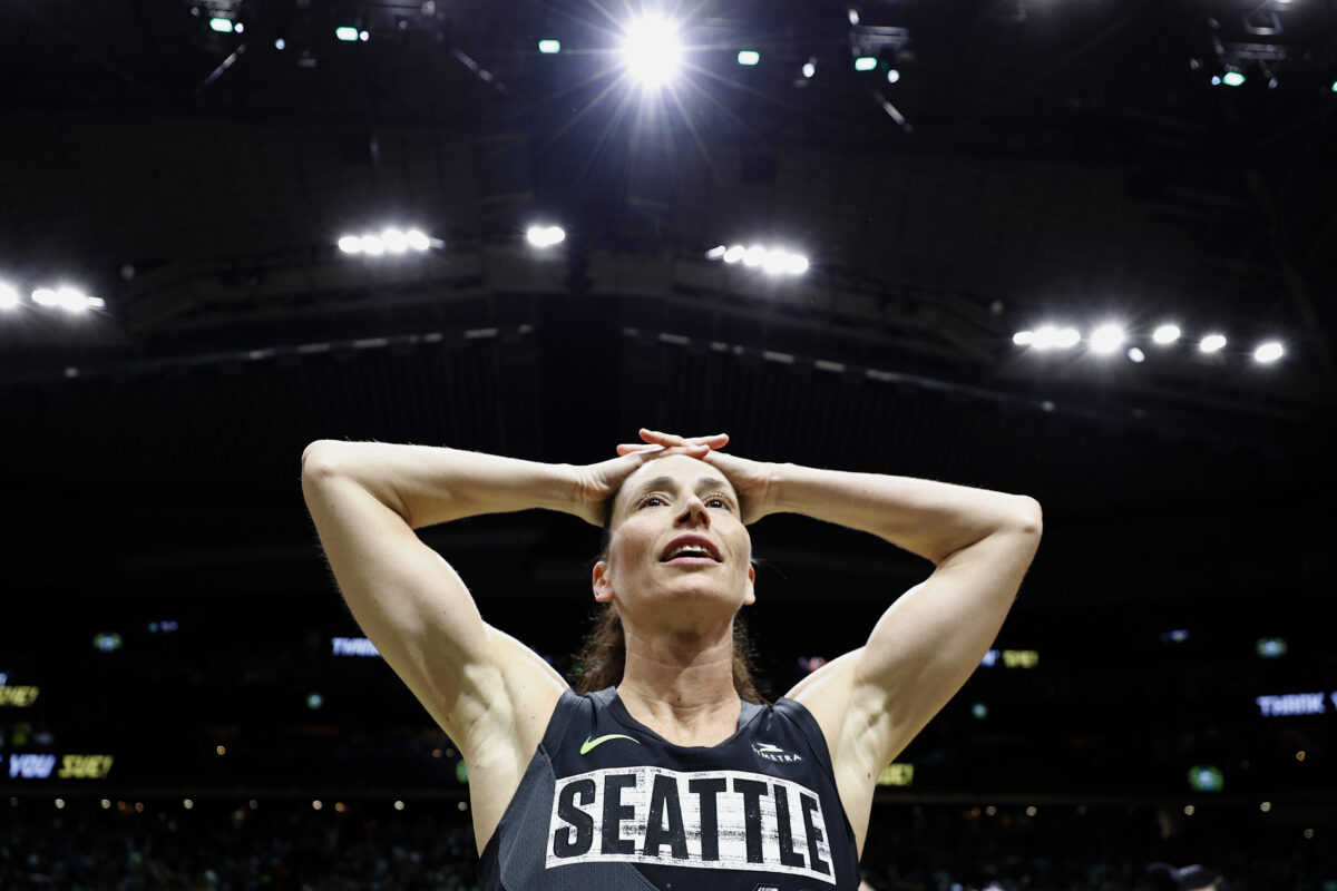 The basketball world showered Sue Bird with love after her final game and it was so awesome