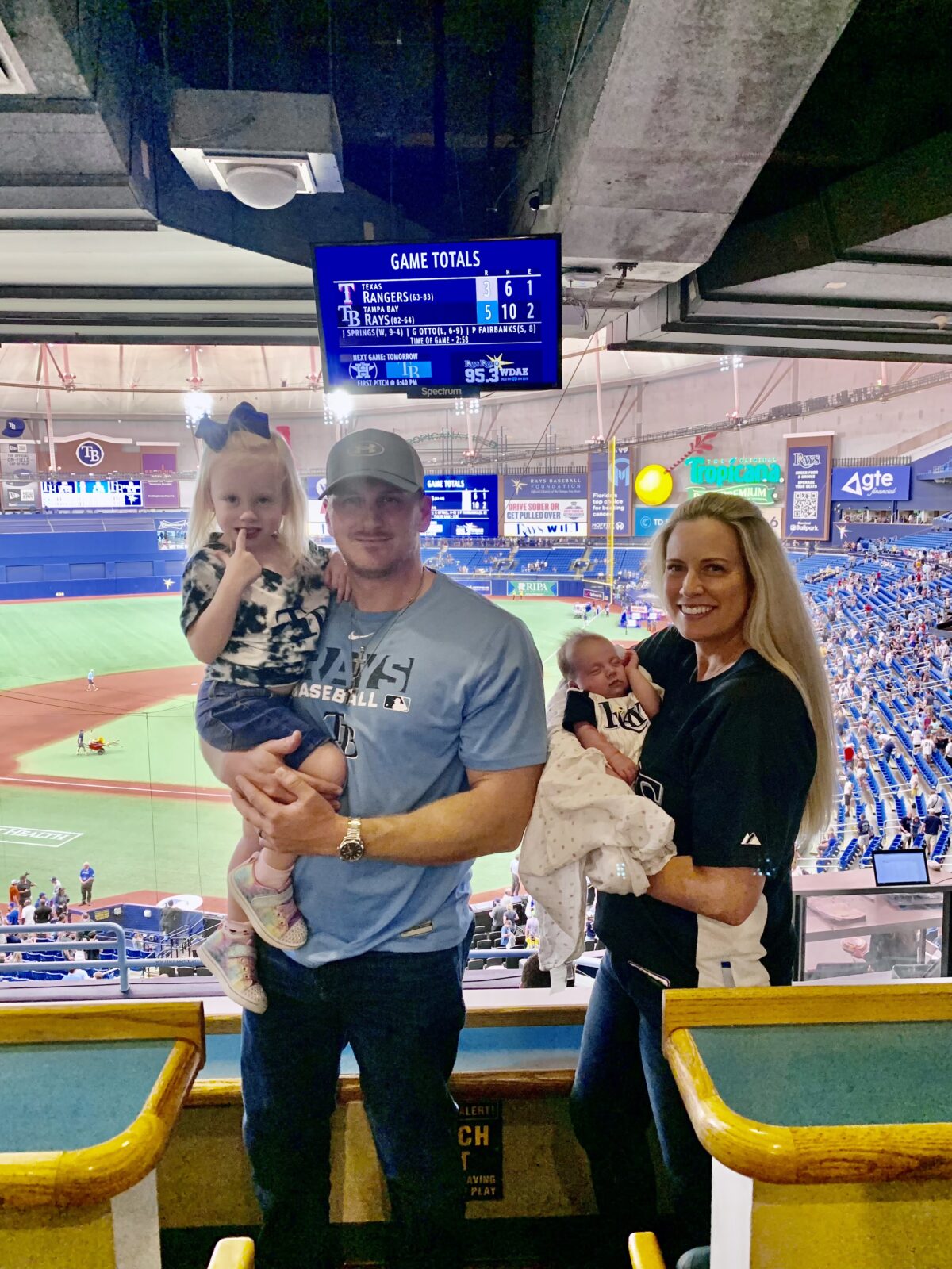 Brittany Lincicome throws first pitch at Rays game, makes plans to return to LPGA near Florida home after birth of second child