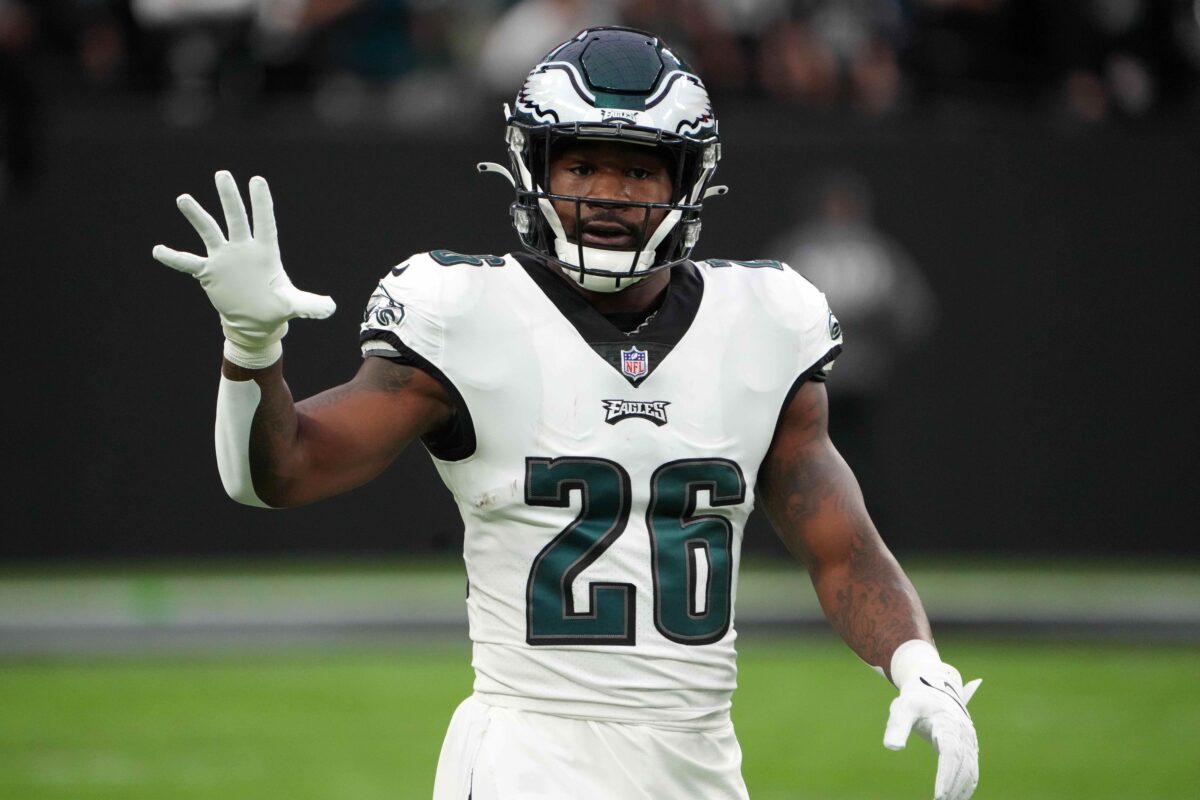 Watch: Eagles RB Miles Sanders scores 1st rushing TD since 2020 season