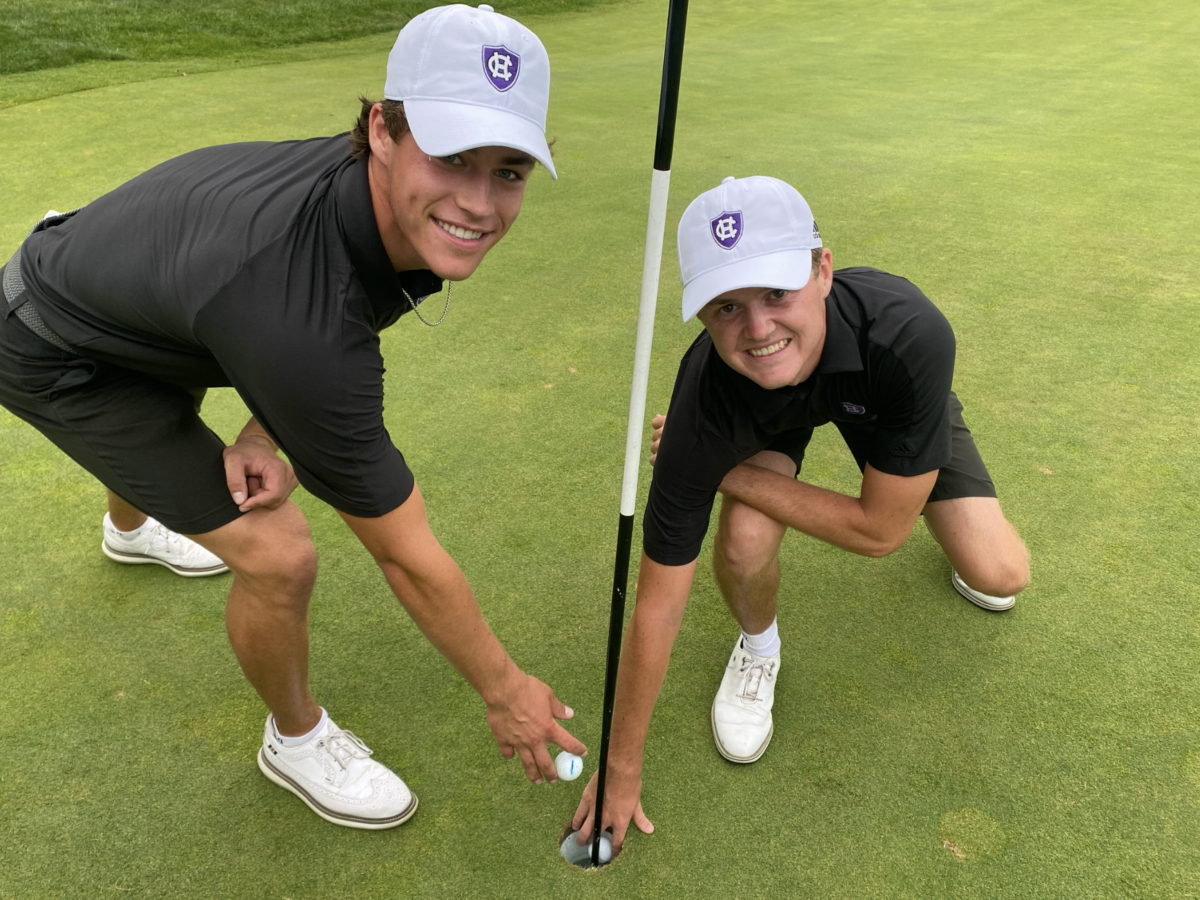 Two members of Holy Cross men’s golf team made albatross on the same hole