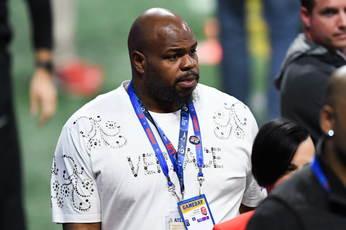 Vince Wilfork wants to meet with Patriots ahead of Ravens matchup