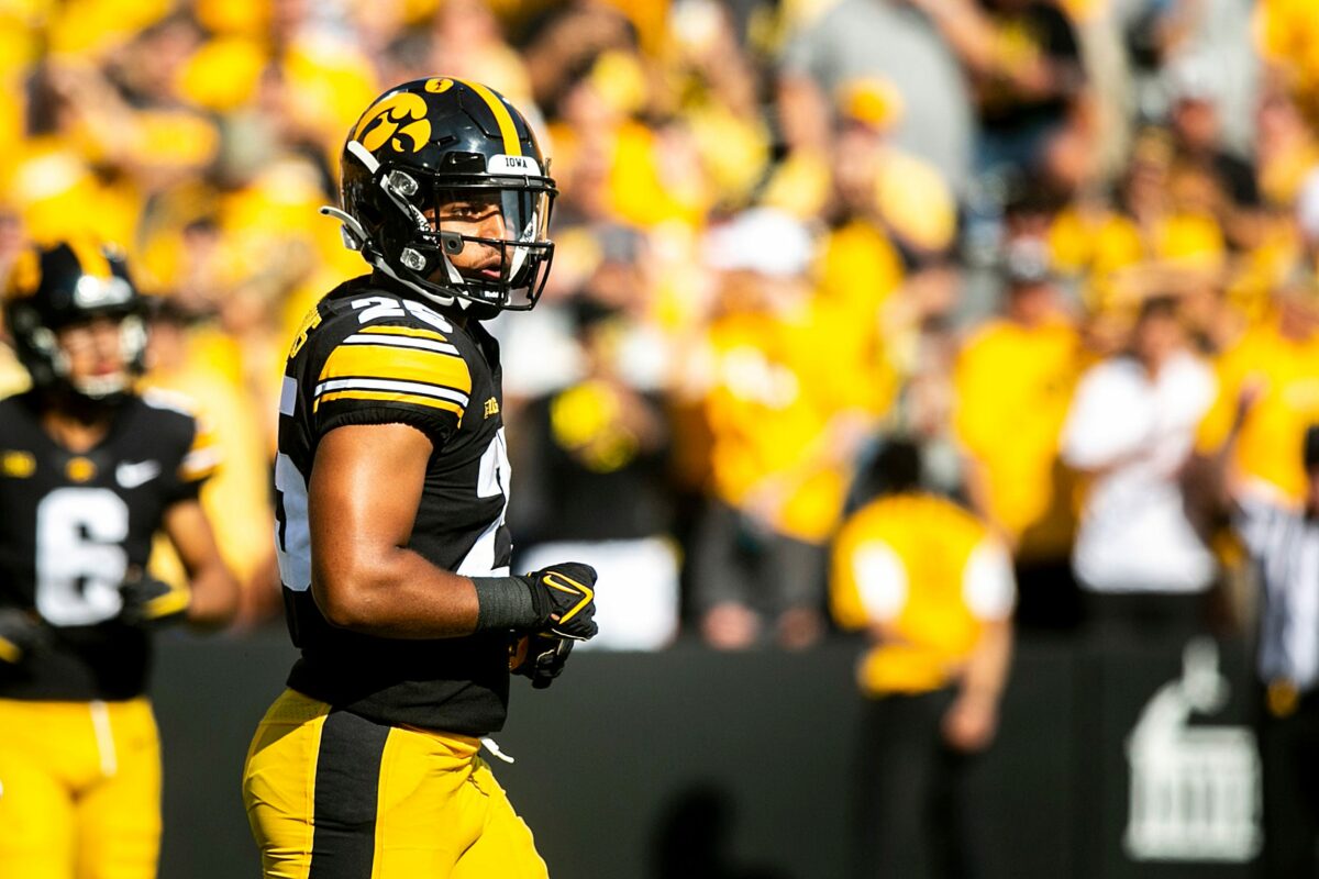 Iowa Hawkeyes have full stable of running backs, Kirk Ferentz confident in group