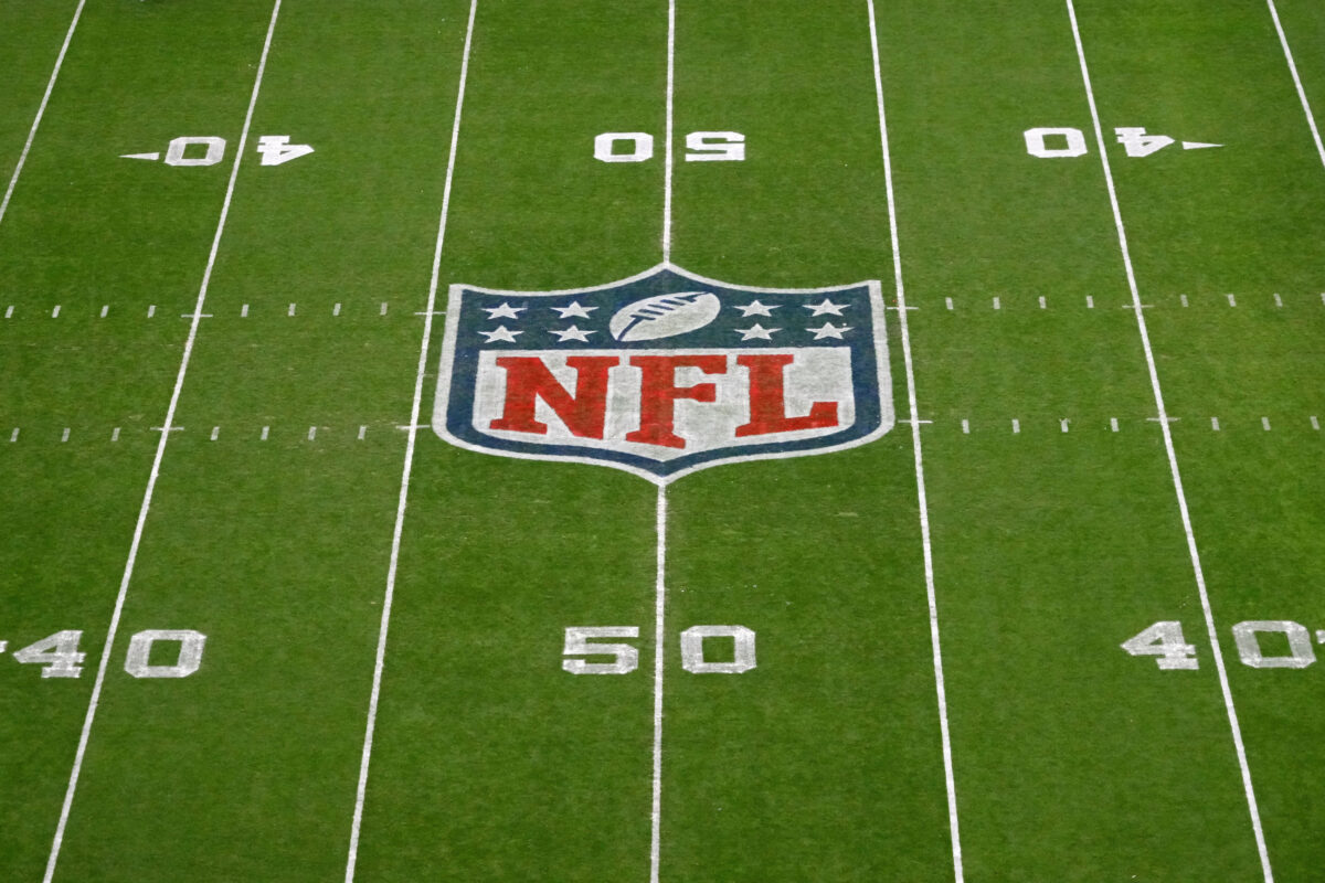 2022 NFL starting quarterback Passer Rating leaders