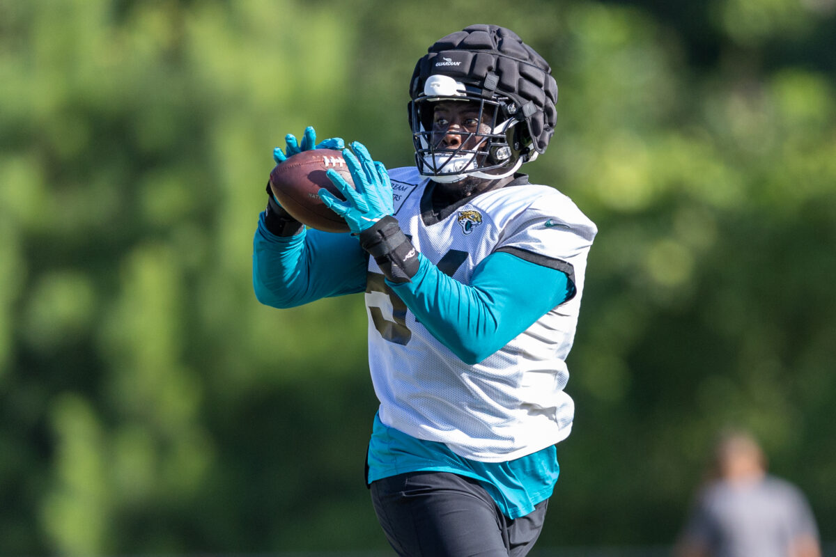 Jaguars DC Mike Caldwell says Foyesade Oluokun is doing better than expected as defensive leader