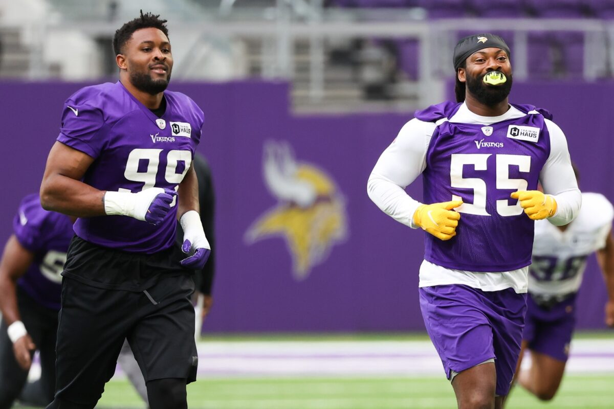 WATCH: Za’Darius Smith gets his first sack as a Viking