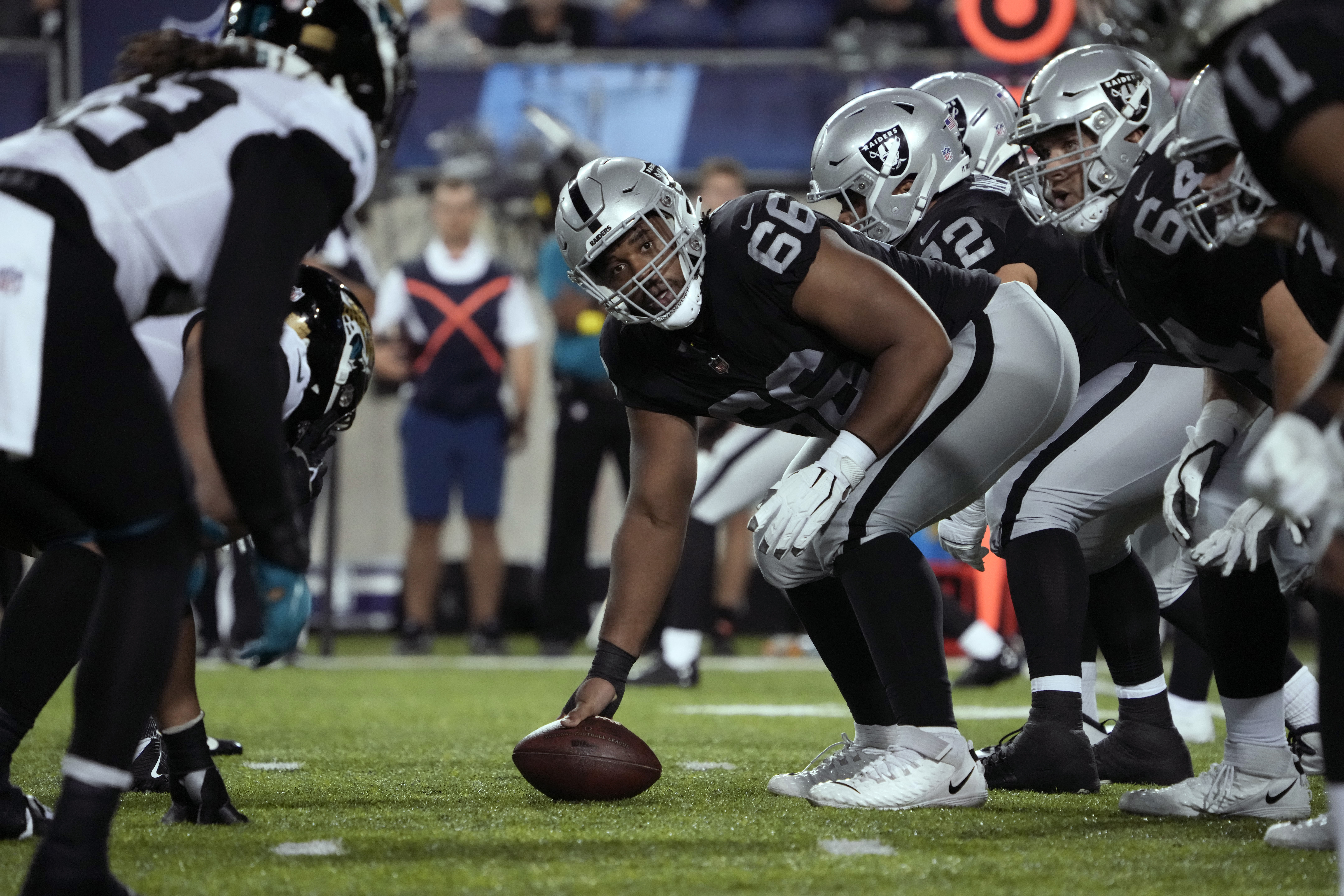Raiders rookie Dylan Parham running 1st team at center for injured Andre James
