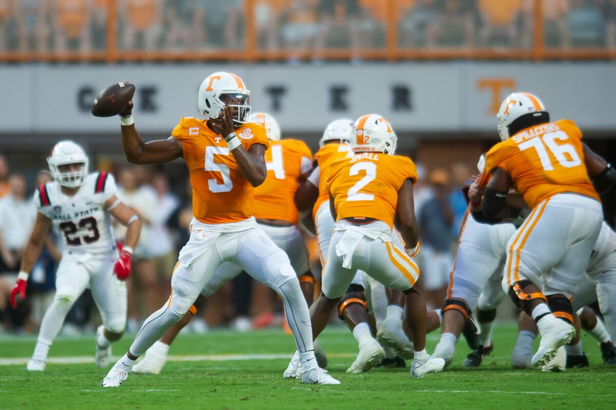 Tennessee defeats Ball State, 59-10