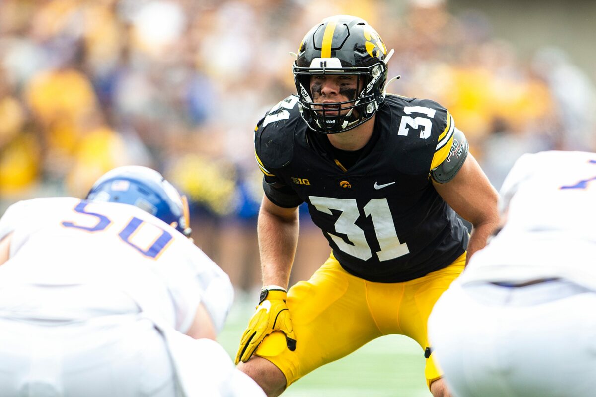 Iowa manages 7 points on field goal, 2 safeties in ugly win over South Dakota State