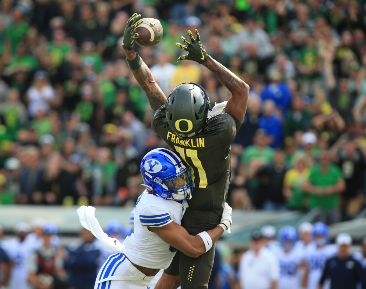 Social media reacts to Oregon’s dominant win over the No. 14 BYU Cougars