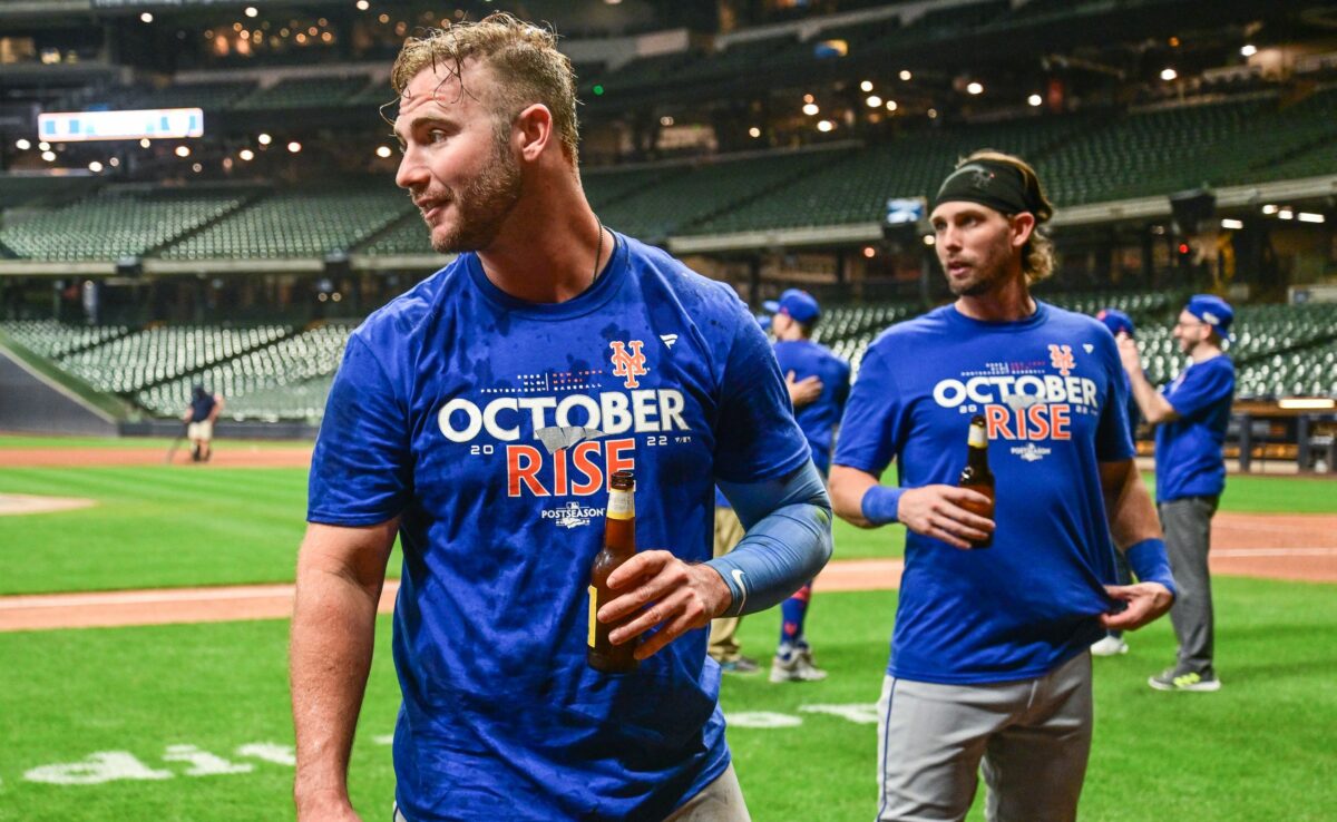 Everyone loves the classy, ‘boozy but subdued’ celebration by the Mets after their postseason berth