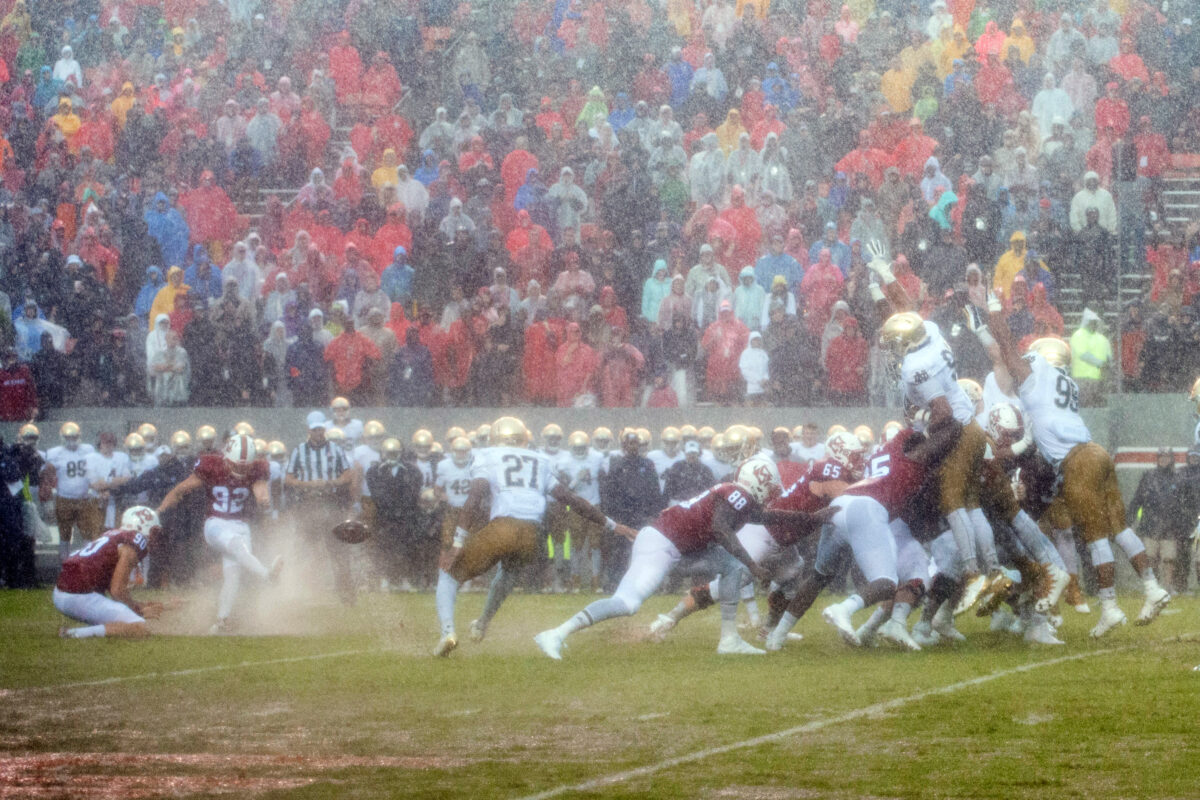College football in a hurricane: Notre Dame tries throwing 31 times in middle of literal hurricane