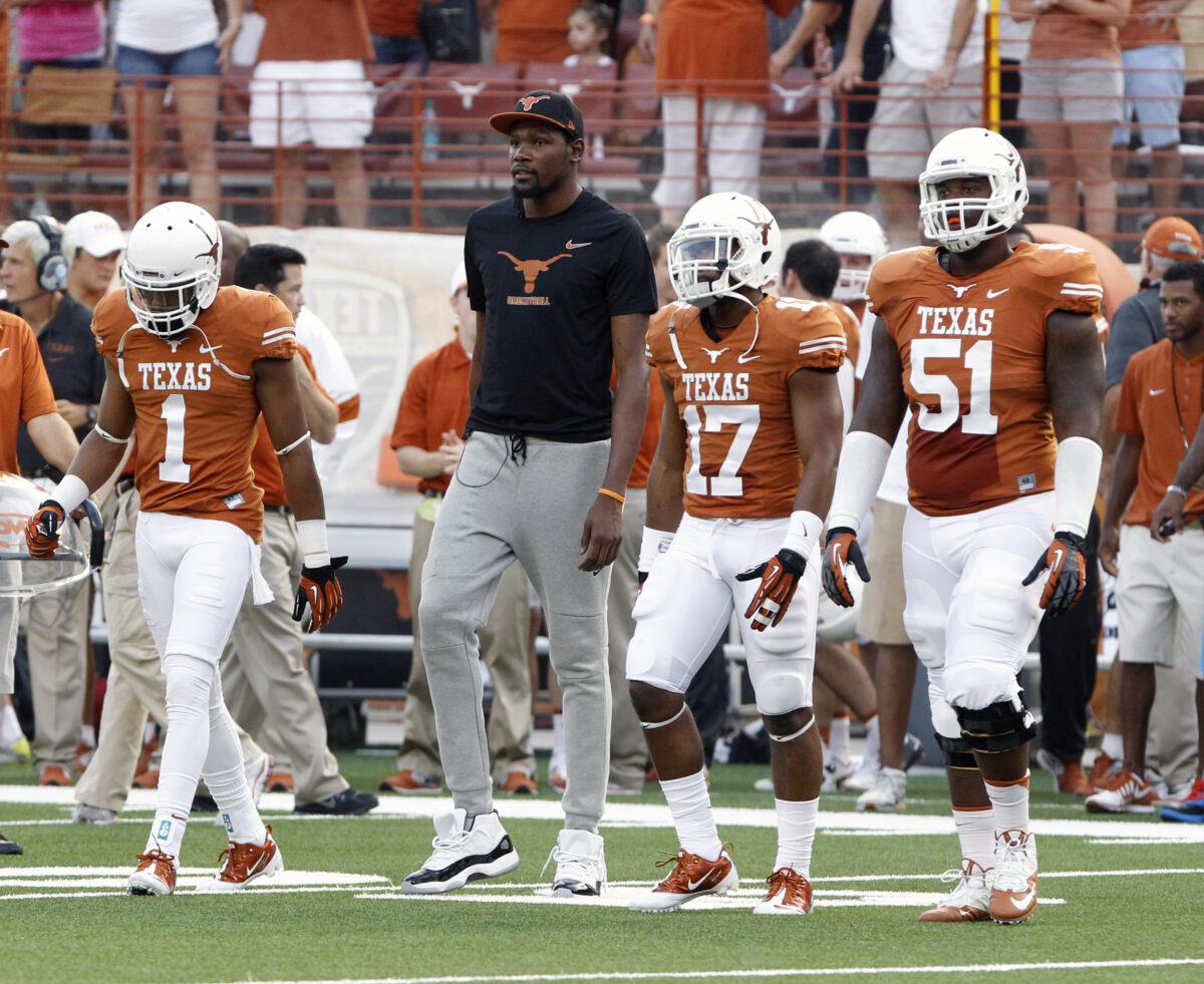 Kevin Durant and Vince Young among celebrities in Austin for Texas-Alabama