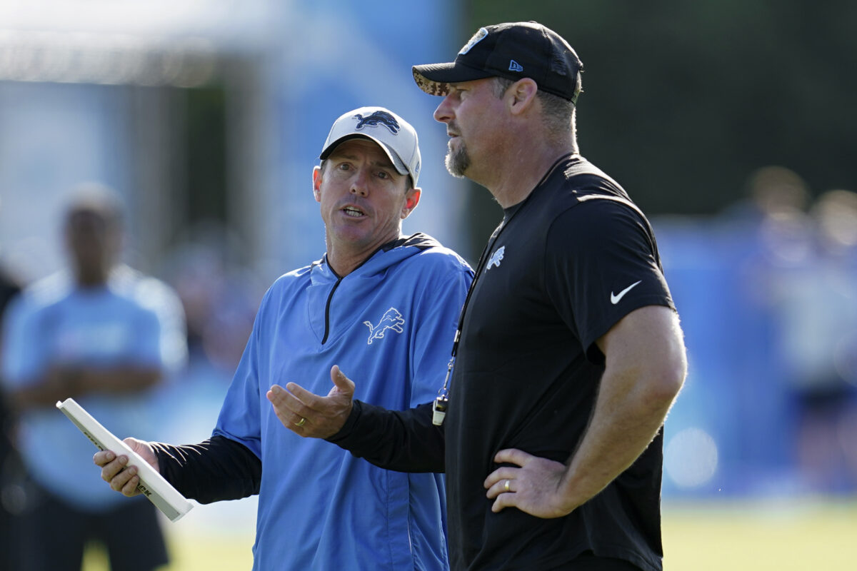 Dan Campbell won’t reveal who will call the Lions’ offensive plays vs. Eagles
