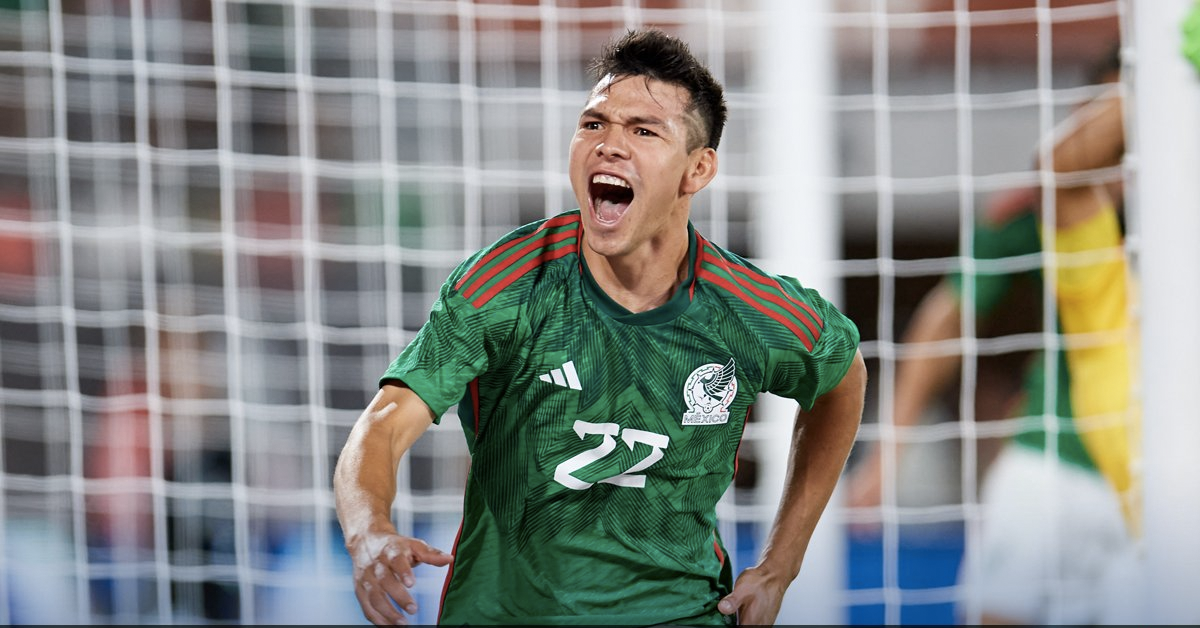 Lozano le da el triunfo a El Tri ante Perú en partido para el olvido