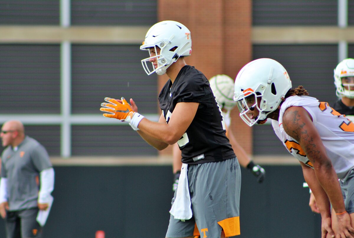 Former Vols’ quarterback debuts in Pac-12