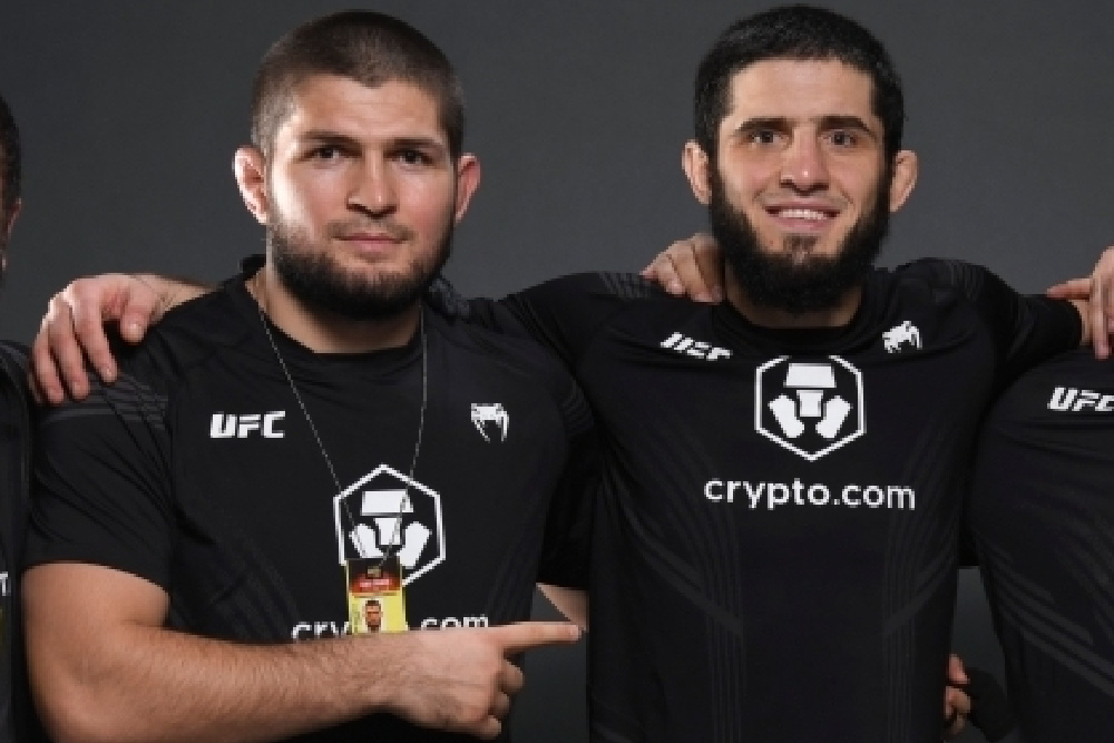 Khabib Nurmagomedov doesn’t think Charles Oliveira will show up vs. Islam Makhachev – and Beneil Dariush will step in