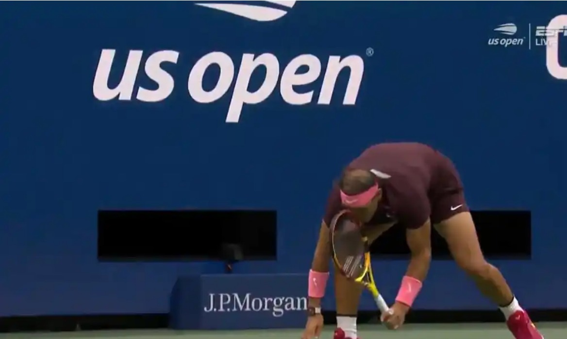 Rafael Nadal se pegó en la cara con su propia raqueta en el U.S. Open