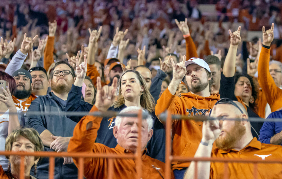 Horns Up: Seven Texas players trending up after Saturday’s game